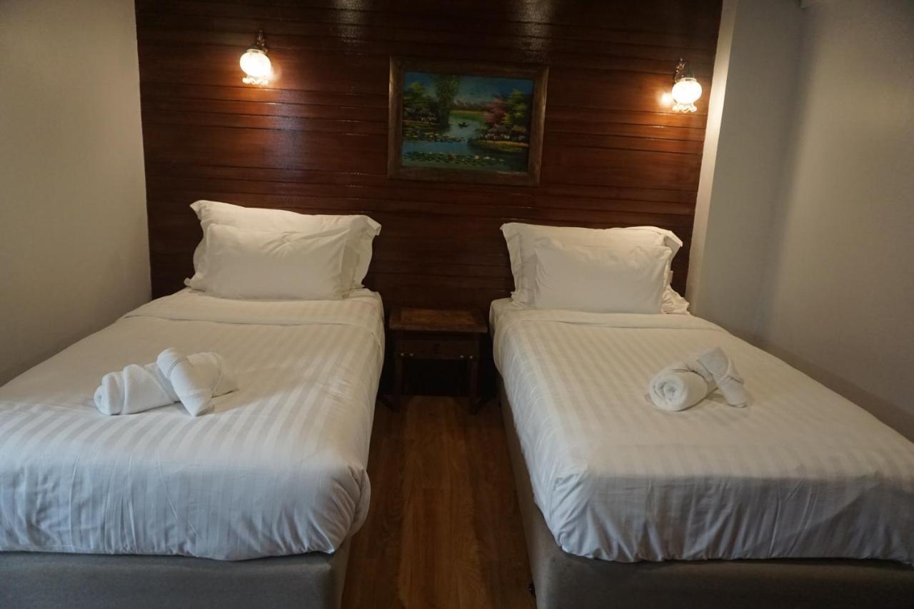 Ingmon House Hotel Chiang Mai Luaran gambar